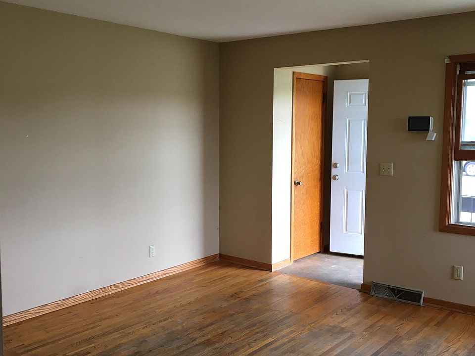 Front entry with closet into the living room