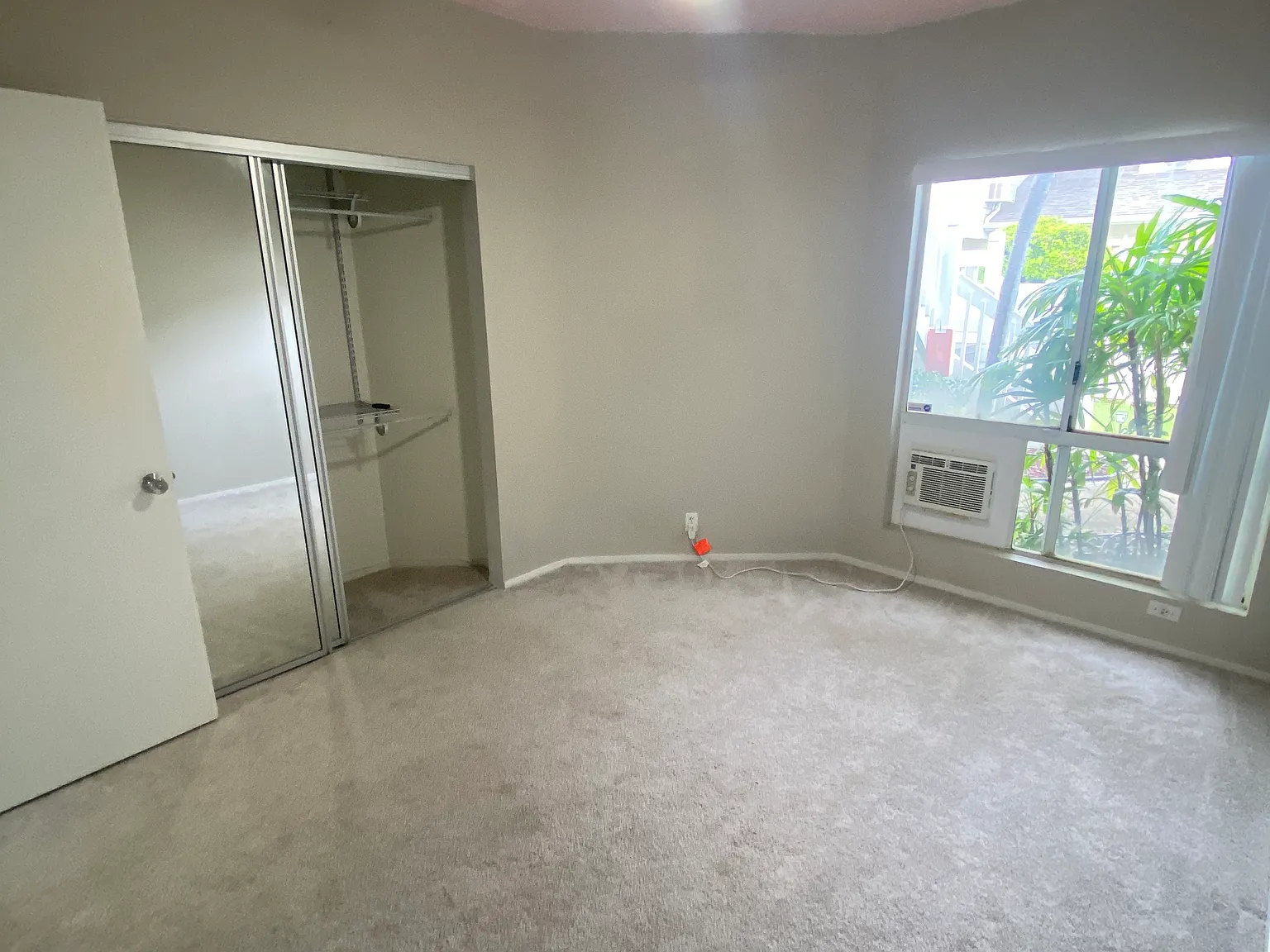2 bed, 1009 sqft, $3,400 — Photo 2