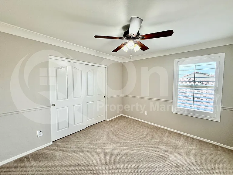 12025 W Avenida Del Rey — Photo 16