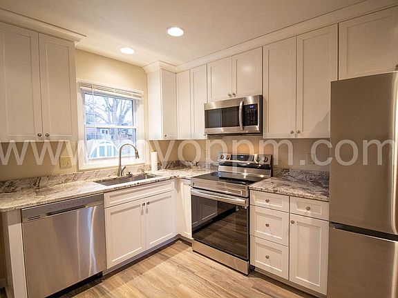 3rd image of 3336 S 126th St
