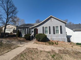 423 Mound St, Atchison, KS 66002