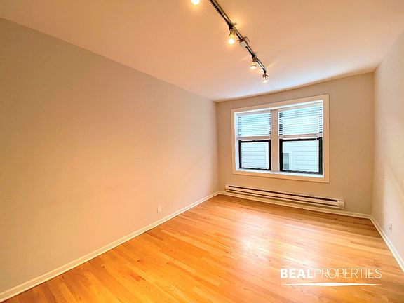 5th image of 2834 W Palmer St #2834304