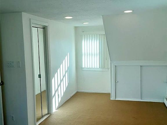 4th image of 15 Lexington Ave Floor 2
