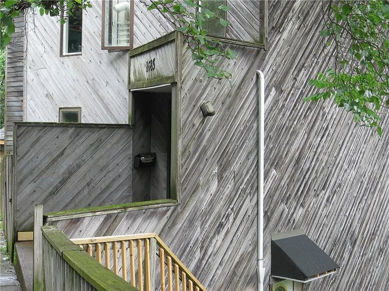 Building Photo 3