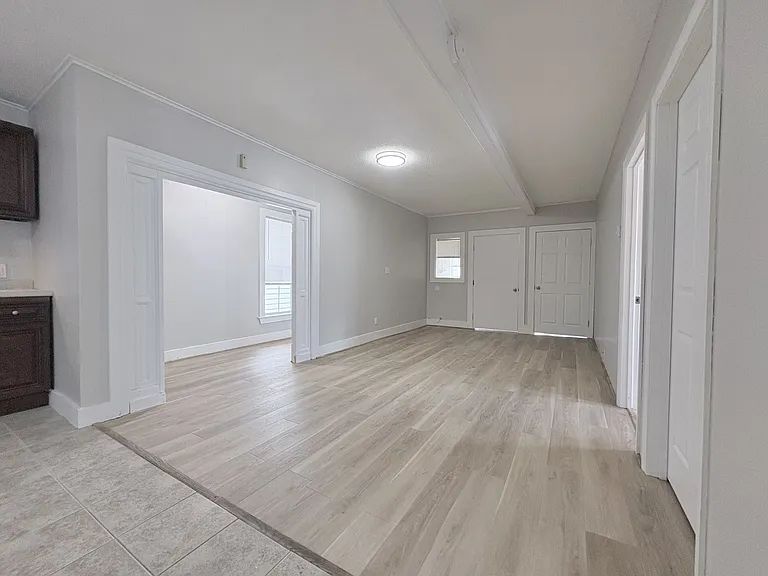 27 Spring St #2 — Photo 1