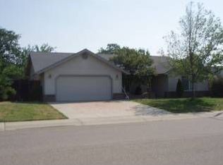 3334 Sunglow Dr, Redding, CA 96001