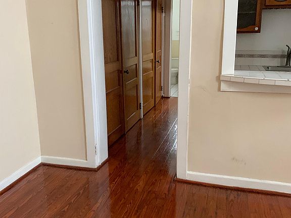 2nd image of 880 City Park Ave APT 5