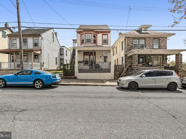 18 Chestnut St, Pottstown, PA 19464