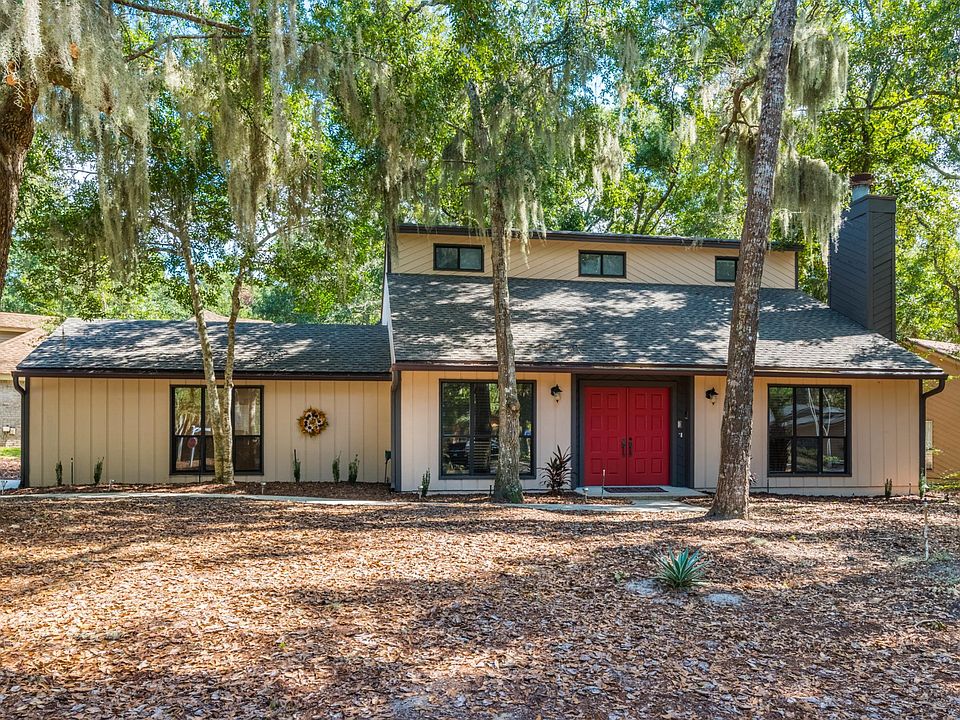 12131 Hidden Hills Dr-1