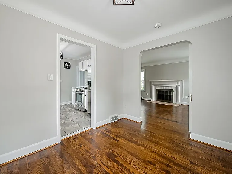 21530 Olmstead St — Photo 7