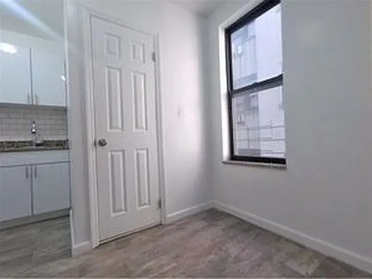 Rented by Green Home NY Realty LLC | media 16