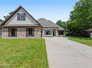 138 Destiny Oaks Dr, Long Beach, MS 39560