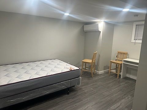 3rd image of 333 E 238th St Floor 1