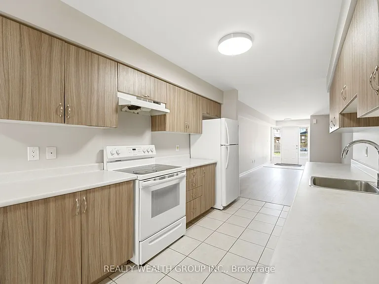 60 Parrotta Dr #253 — Photo 4