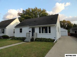 907 16th St NE, Mason City, IA 50401