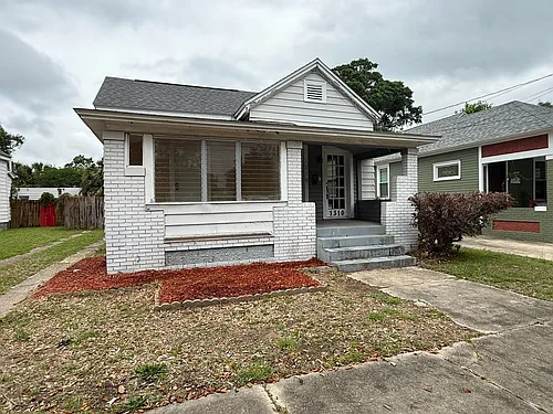 1310 E Strong St Photo 1