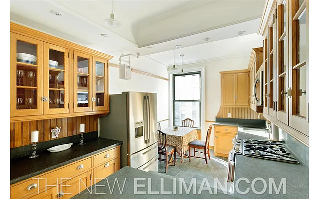 Rented by Douglas Elliman | media 21