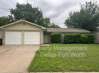123 Cimarron Ln, Arlington, TX 76014