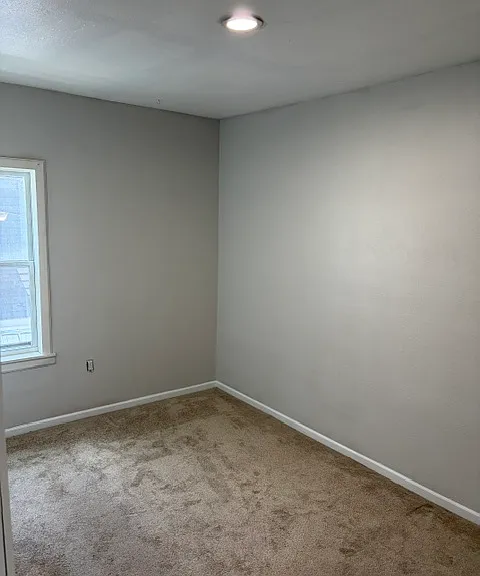 2705 N Bremen St — Photo 3