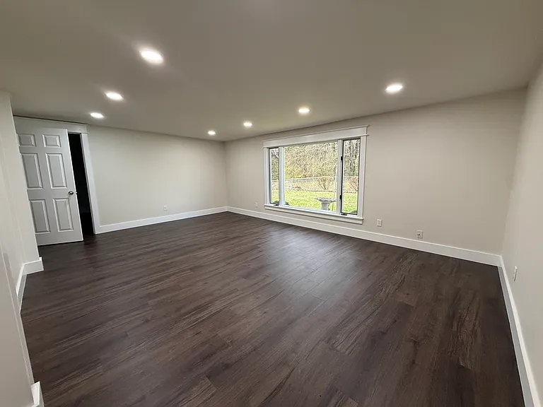705 Saint Paul Ln — Photo 15
