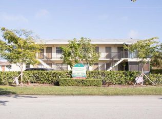 559 NE 44th St APT 2, Boca Raton, FL 33431