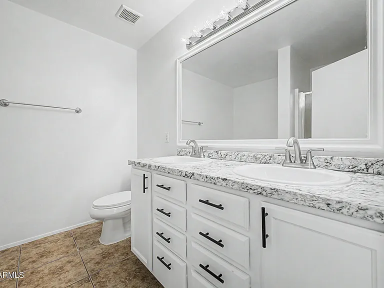 742 N 112th Dr — Photo 15