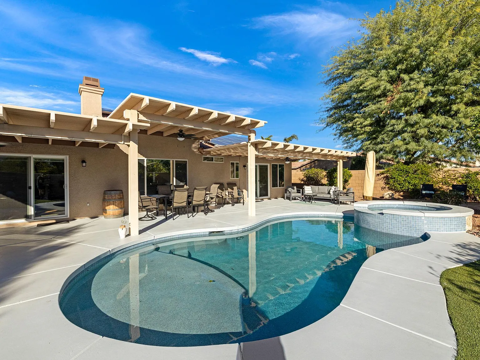 81107 Portola Cir — Photo 2
