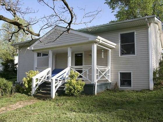 1st image of 465 School Ln