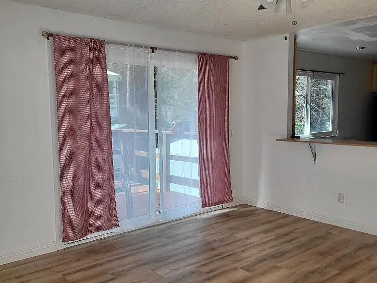 22858 Lupin Ln — Photo 3