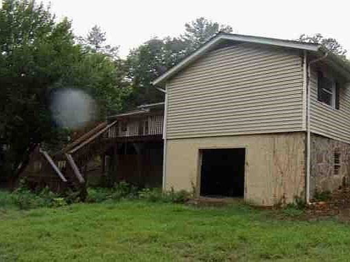5th image of 104 Wedgewood St