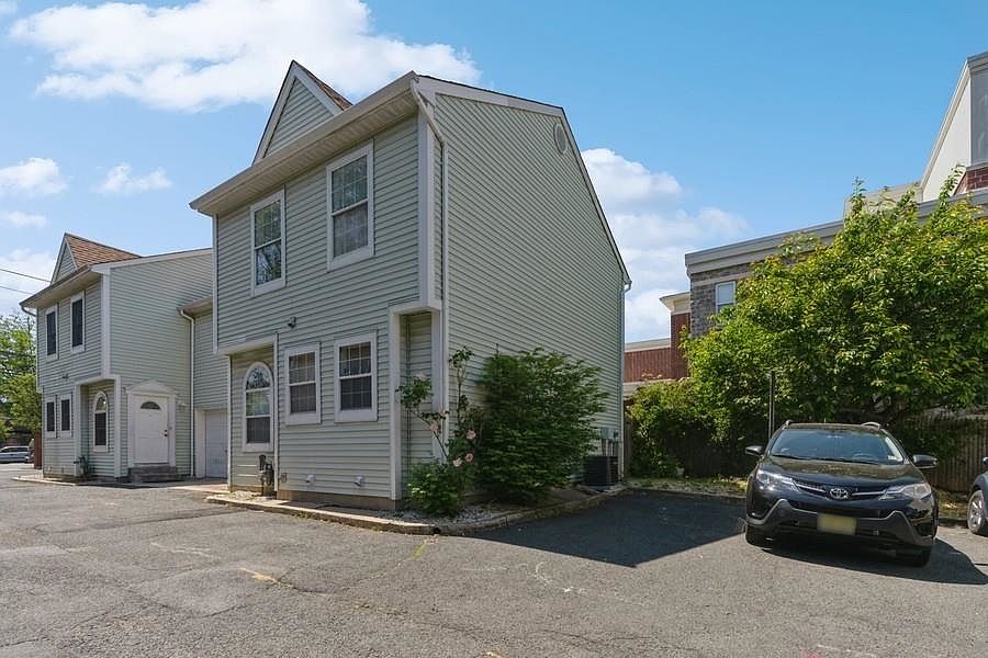 1st image of 501 Morris Ave