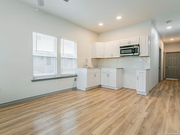 5th image of 915 FULTON AVE