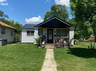 418 E 7th St, Rushville, IN