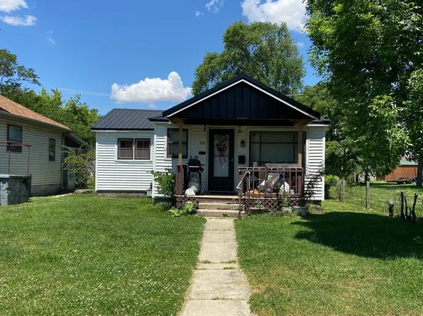418 E 7th St, Rushville, IN 46173
