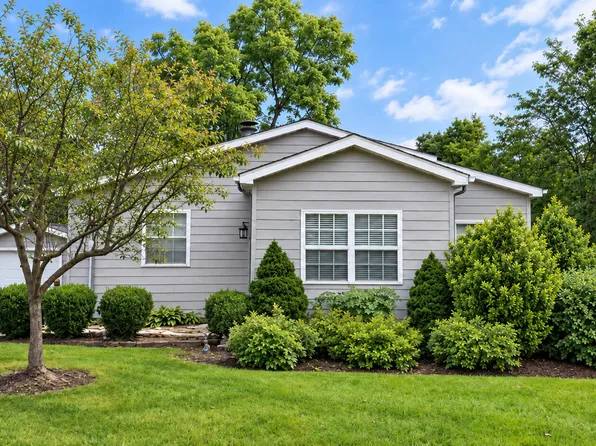 13151 Lake Shore Dr, Cedar Lake, IN 46303