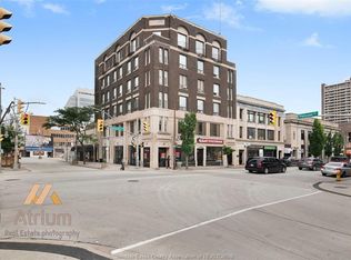 76 University Ave W #208, Windsor, ON N9A 5N7