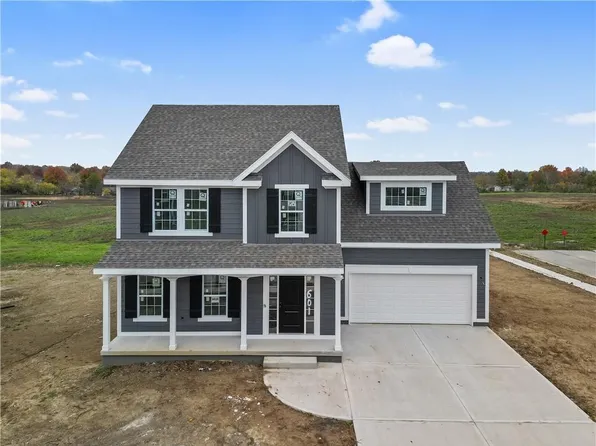 601 E 11th St, Kearney, MO 64060