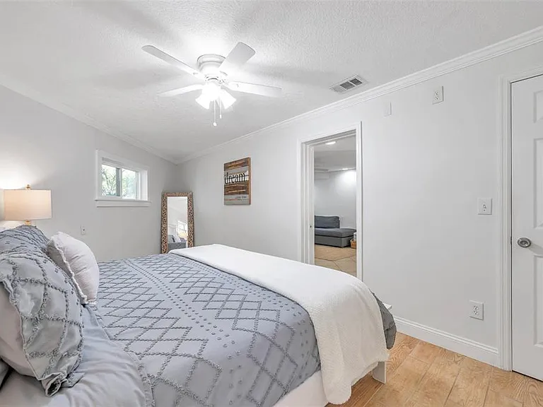 1261 12th Ct SW — Photo 45