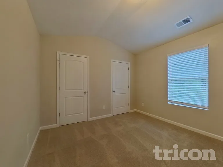 418 Daffodil Dr — Photo 10