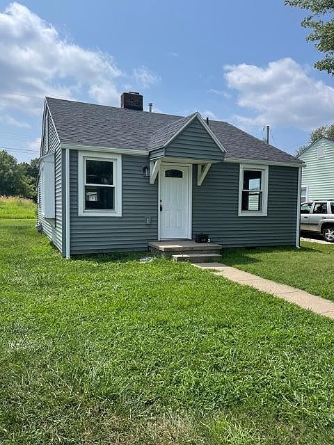 1st image of 1110 W Parkdale Dr