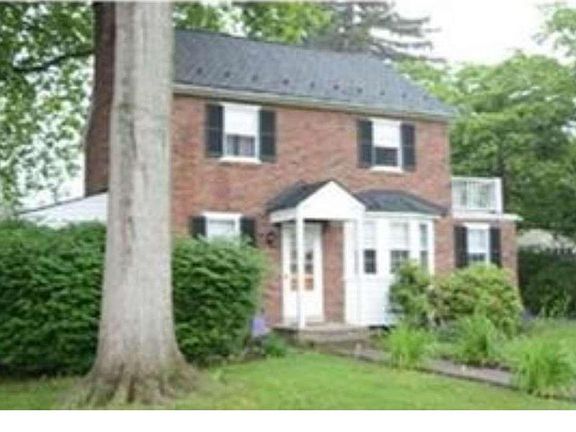 3rd image of 328 Wernersville Blvd