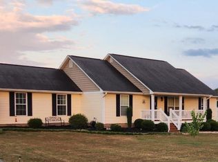 140 NE Joshua Way, Calhoun, GA 30701