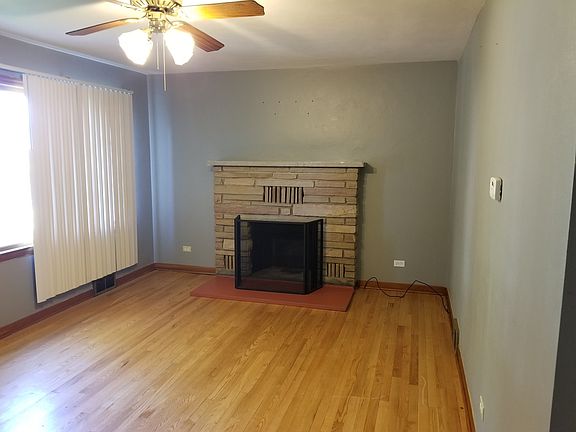 4th image of 2001 Waverly Pl