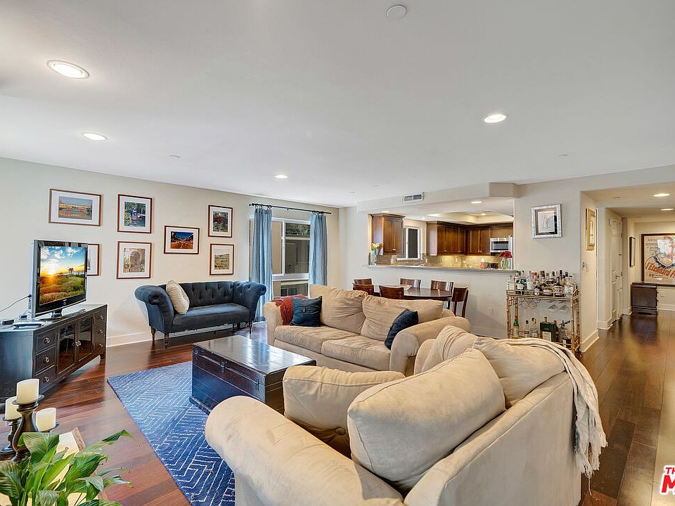 1st image of 7249 Franklin Ave Unit 206