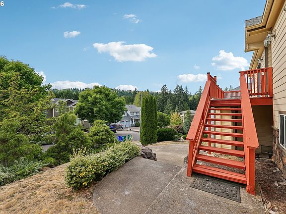 4th image of 11570 SE Verns Way