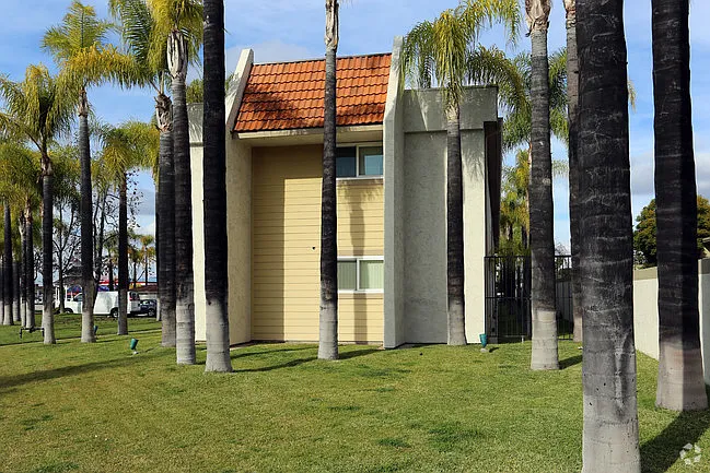Spacious 2 bedroom, 1 bath Apartments Your New Home in the Heart of El Cajon — Photo 18