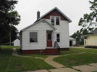 124 Hemlock St, Kingsford, MI 49802
