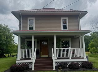 10989 N Latson Rd, Howell, MI 48855