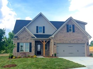 2271 Renaissance Ln, High Point, NC 27262