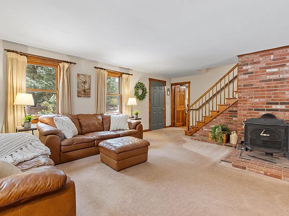 5th image of 23 Greenbriar Road